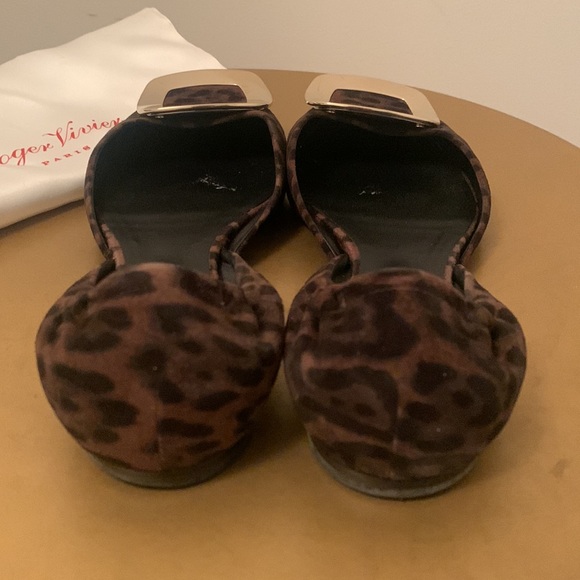Roger Vivier Animal Print Flats - Picture 5 of 7